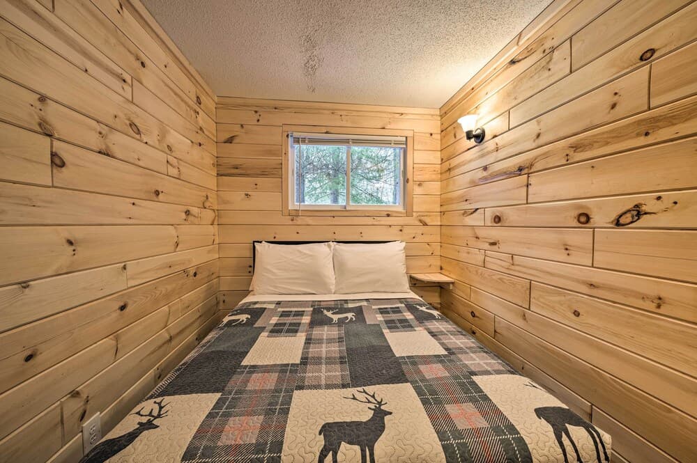 Cabin in The Huron-manistee National Forest!