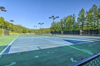 Branson West Golf Getaway w/ Pool Access!