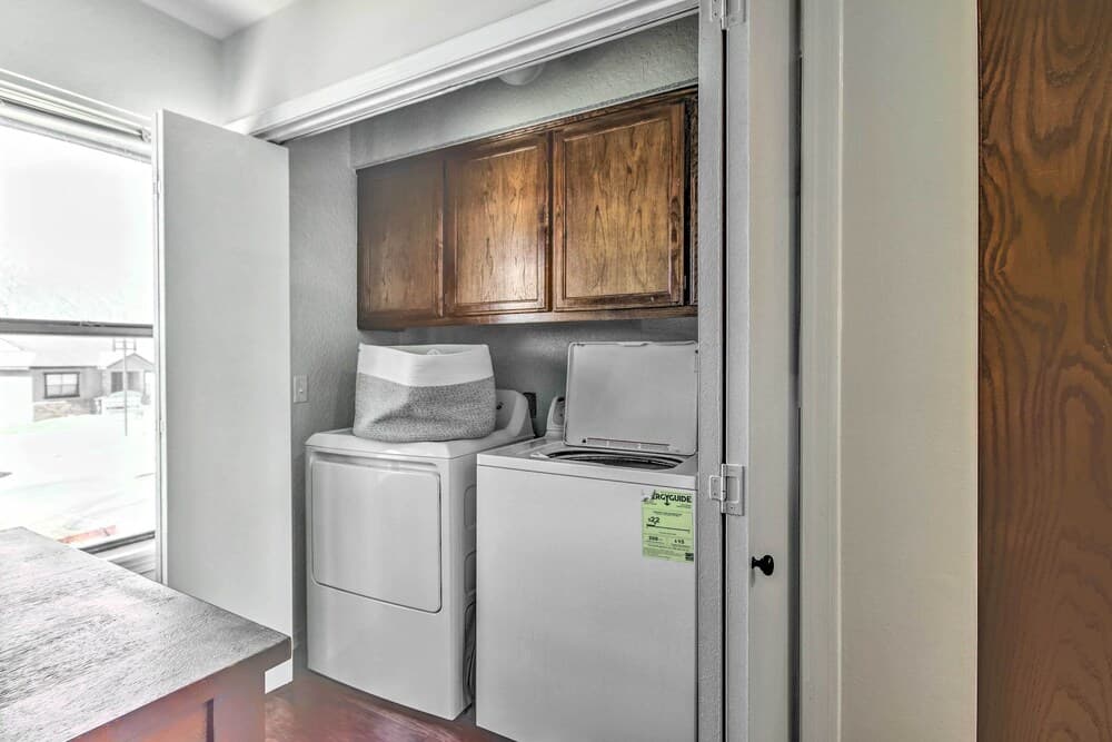 Bella Vista Townhome w/ Golf Course On-site!