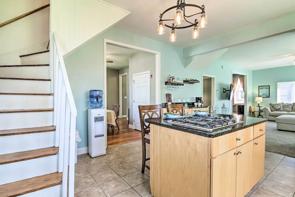 Family-friendly Cambridge Home w/ Fire Pit!