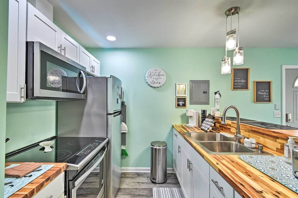 Pet-friendly Fayetteville Vacation Rental!