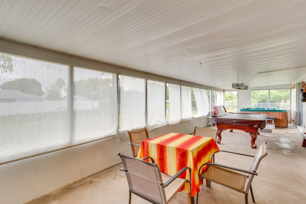 Port St Lucie Home w/ Hot Tub & Pool Table!