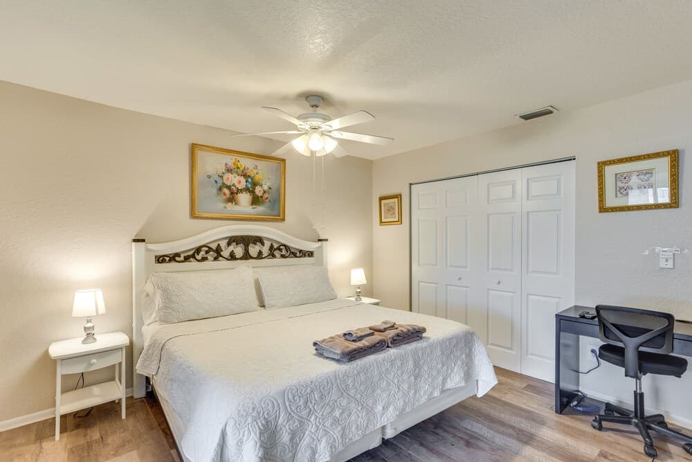 Port St Lucie Home w/ Hot Tub & Pool Table!