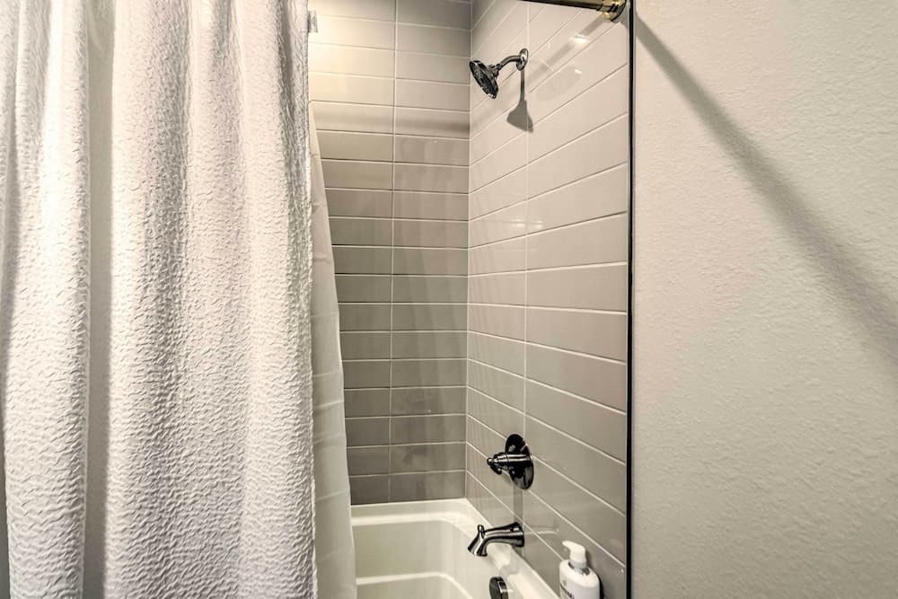 Idyllic Berthoud Retreat ~ 5 Mi to Loveland!