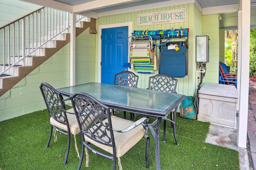 Adorable Treasure Island Vacation Rental!