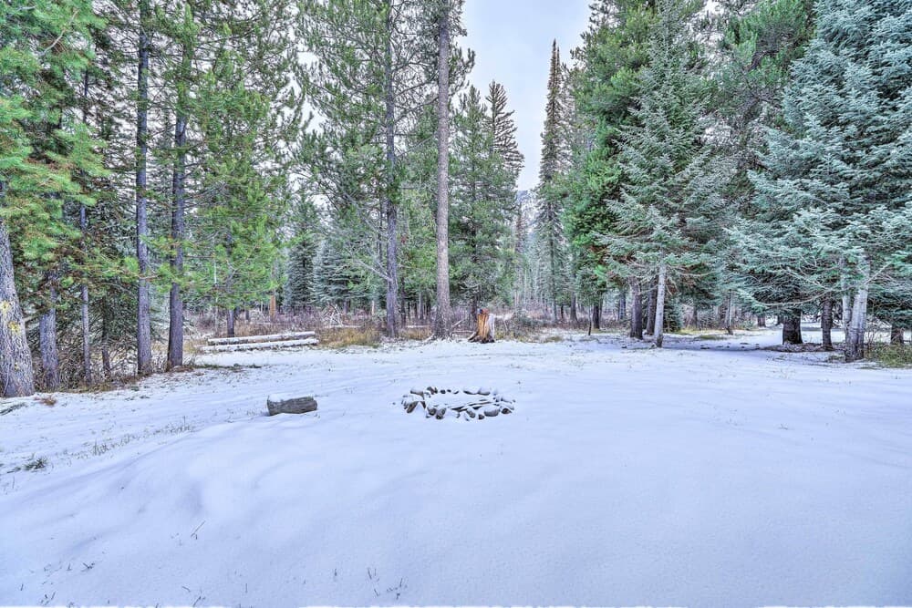 Alpine Home w/ Grill < 2 Mi to Greys River!