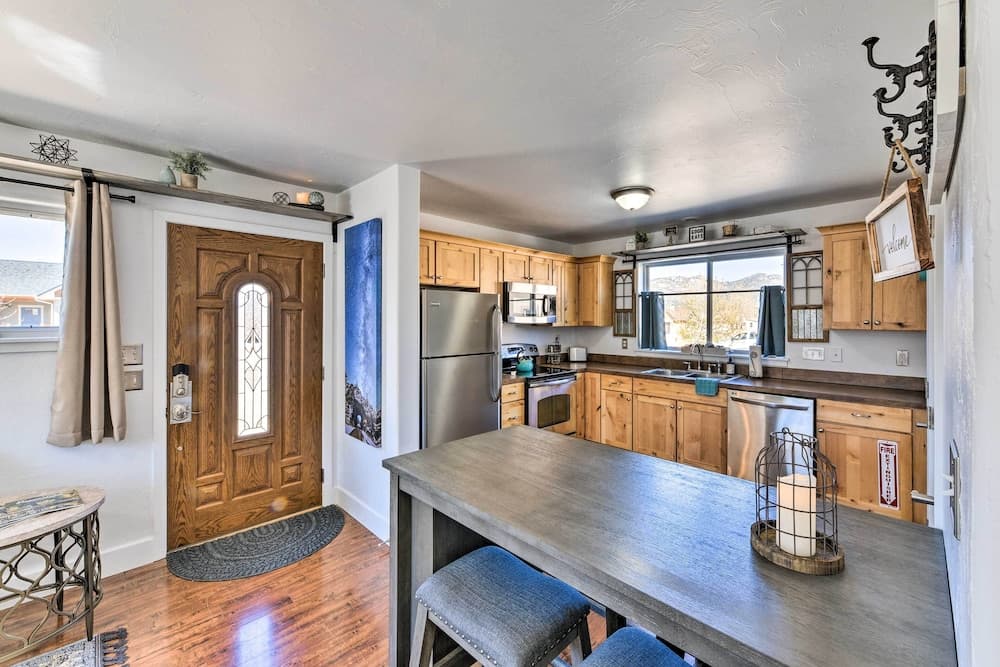 Buena Vista Cottage ~ 1 Mi to Downtown BV!