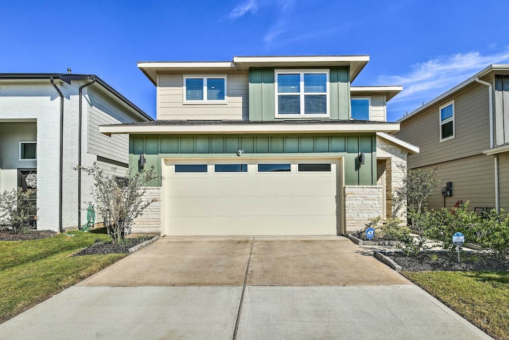 Pristine Home w/ Yard < 10 Mi to Dtwn Houston