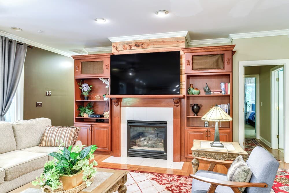 Sherrills Ford Escape w/ Hot Tub, Deck & Yard