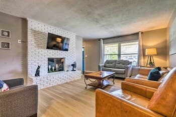 Pensacola Vacation Rental House 4 Mi to Beach