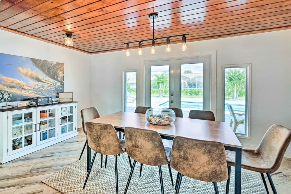 Gorgeous Naples Getaway w/ Backyard Oasis!