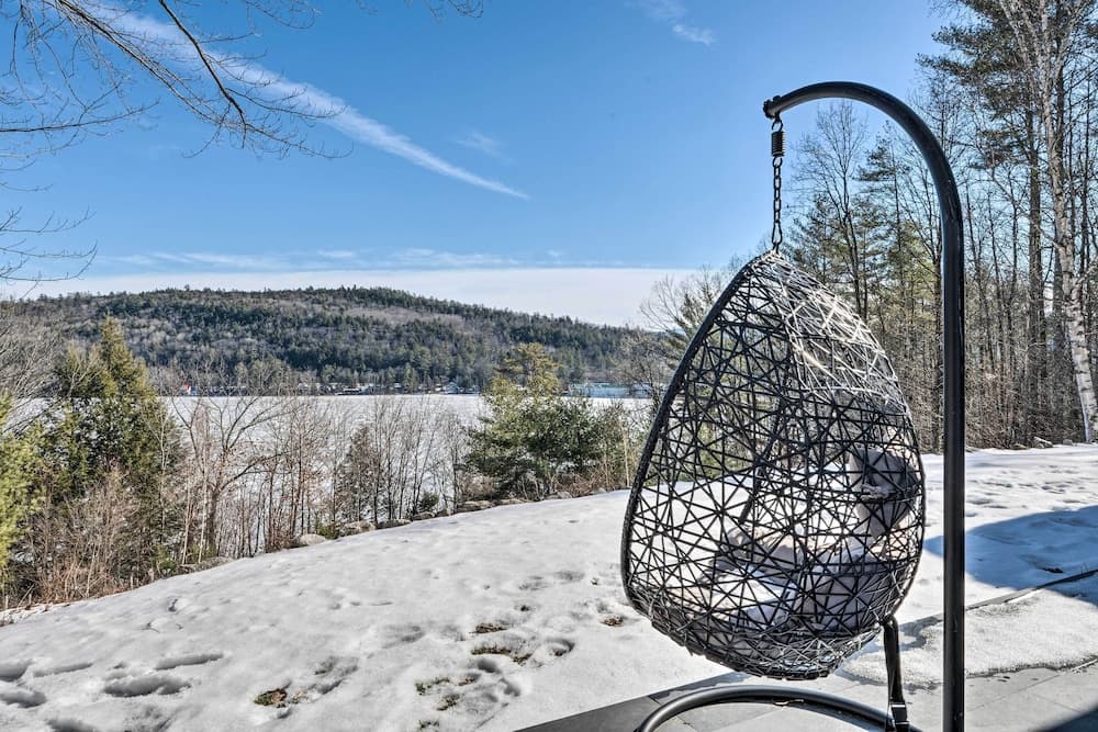 Contemporary Mountain-view Home on Lake Morey