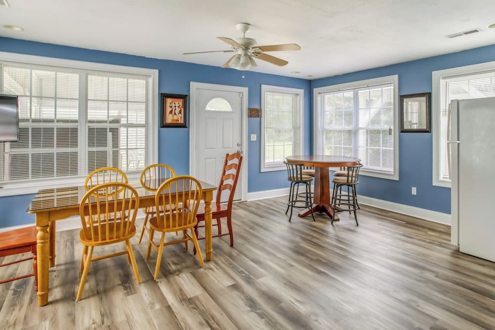 6 Mi to Boardwalk: Myrtle Beach Golfer's Retreat!