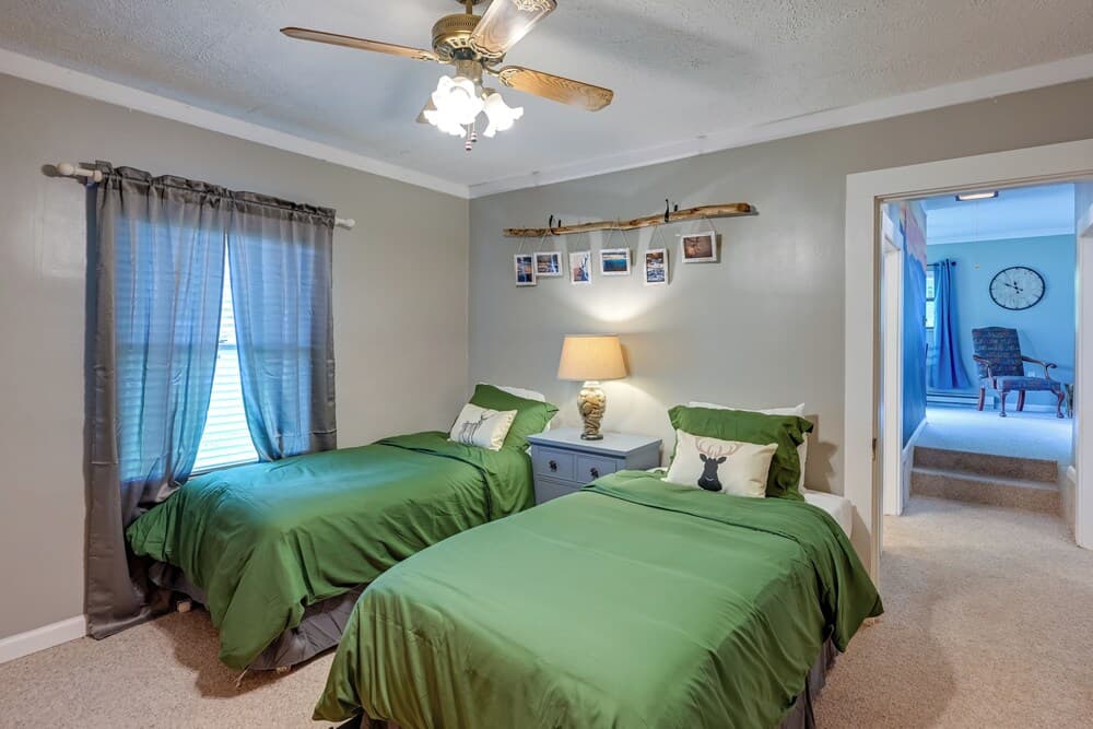 Cozy Bryson City Cabin Rental w/ Shared Yard