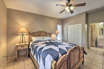 All-season Alto Getaway w/ Fire Pit & Deck!