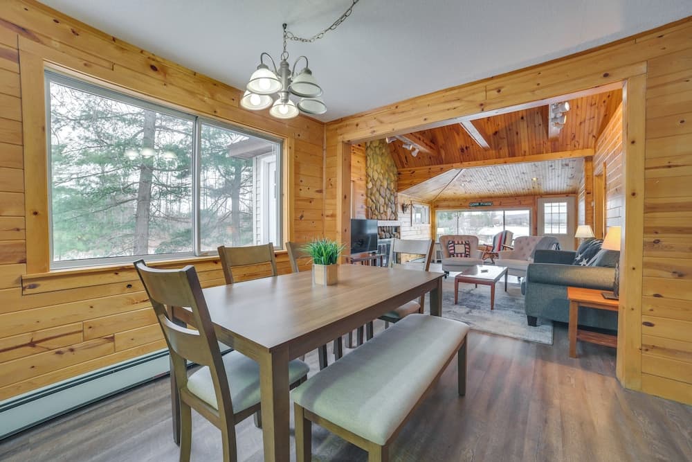 7 Mi to Nubs Nob: Lakefront Abode w/ Fire Pit!