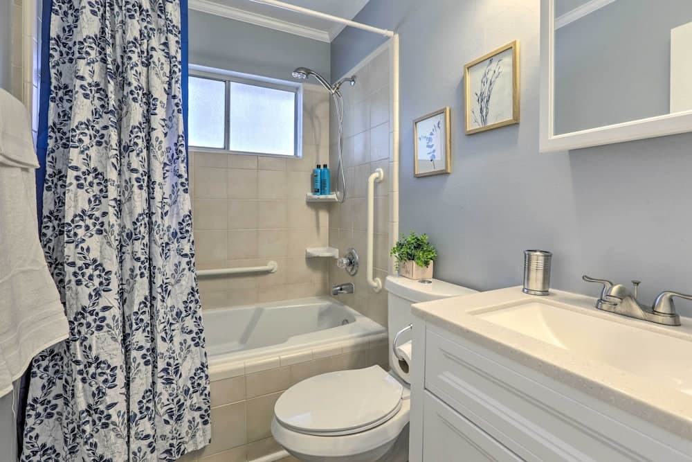 Pet-friendly Tallahassee Abode < 2 Mi to Fsu!