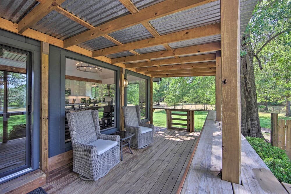 Trinity River Cabin, 20 Acres, Fishing Pond