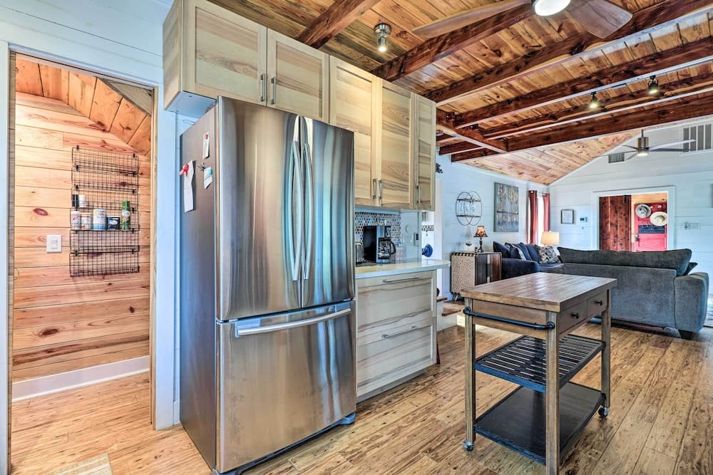 Lakefront Cabin Retreat w/ Private Boat Dock!