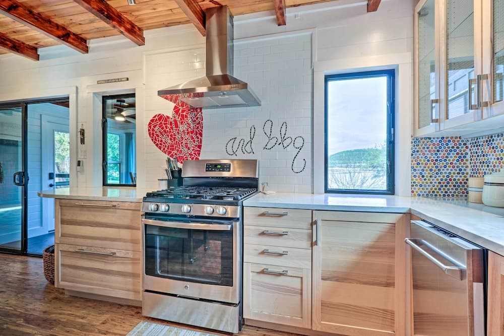 Lakefront Cabin Retreat w/ Private Boat Dock!