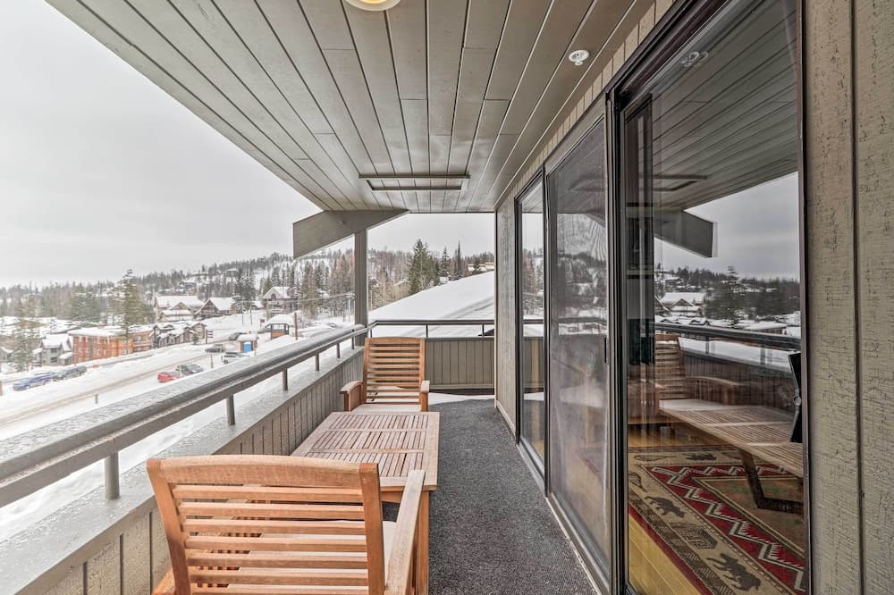 Whitefish Mountain Ski-in/out Condo w/ Views!