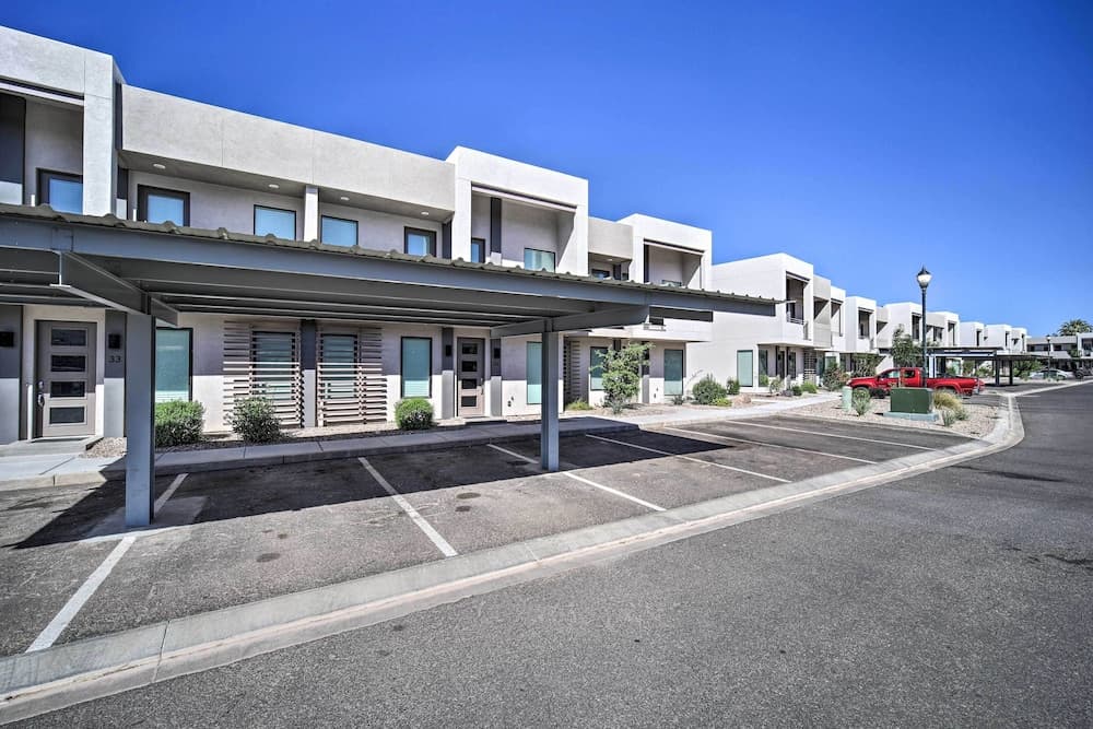 Modern St. George Getaway w/ Resort Amenities!