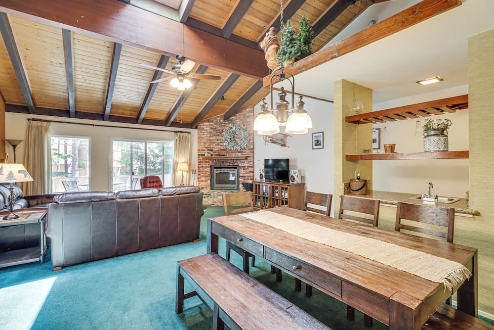 1 Mi to Beach: Cozy Incline Village Condo!