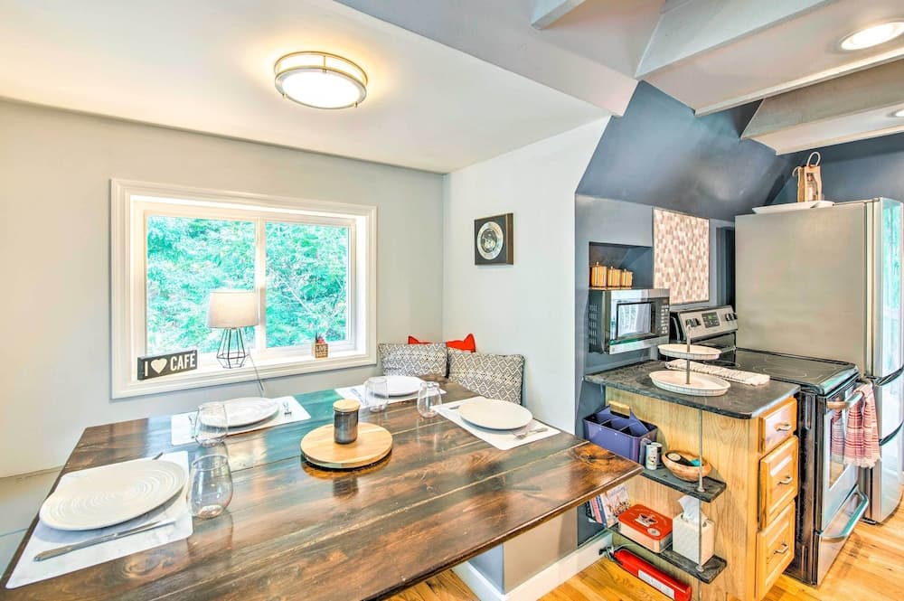 Cozy Northville Home w/ Dock & Lake Access