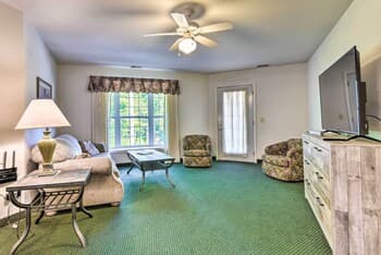 Cozy Pigeon Escape, Close to Saginaw Bay!