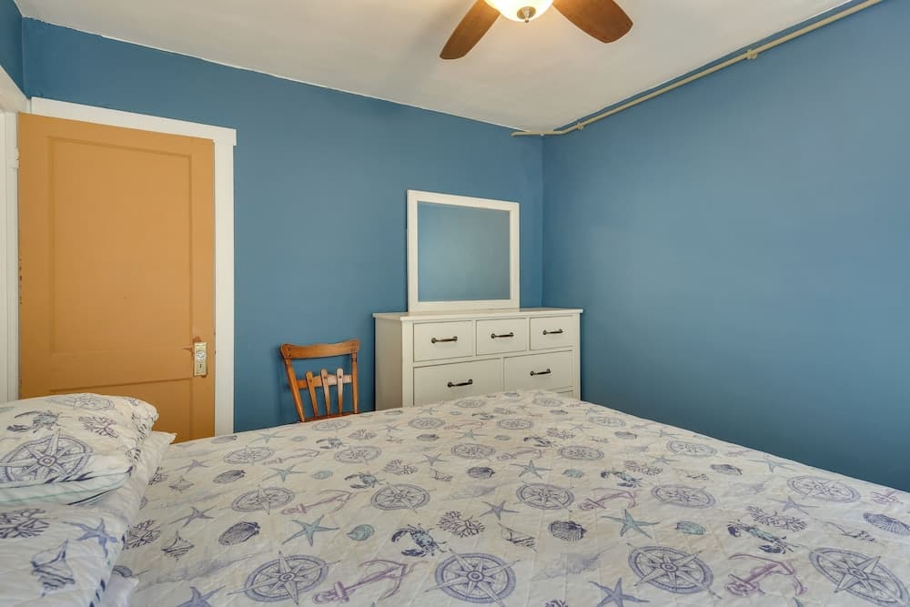 Wildwood Apartment < Half Mi to Boardwalk!