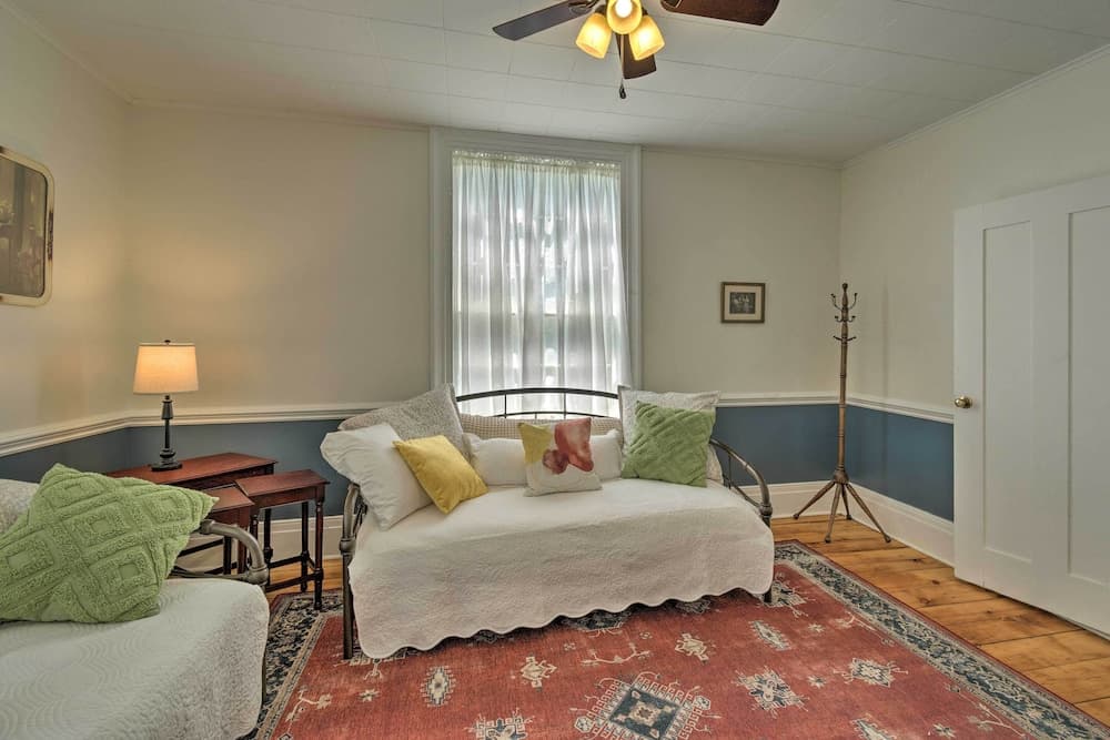 Sodus Point Historic Home ~ 1/2 Mi to Sodus Bay!