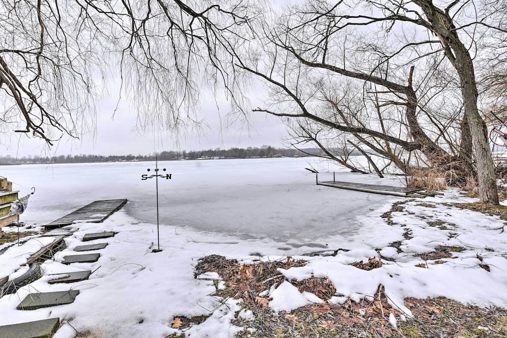 Lakeside Cottage Escape With Private Dock & Deck!