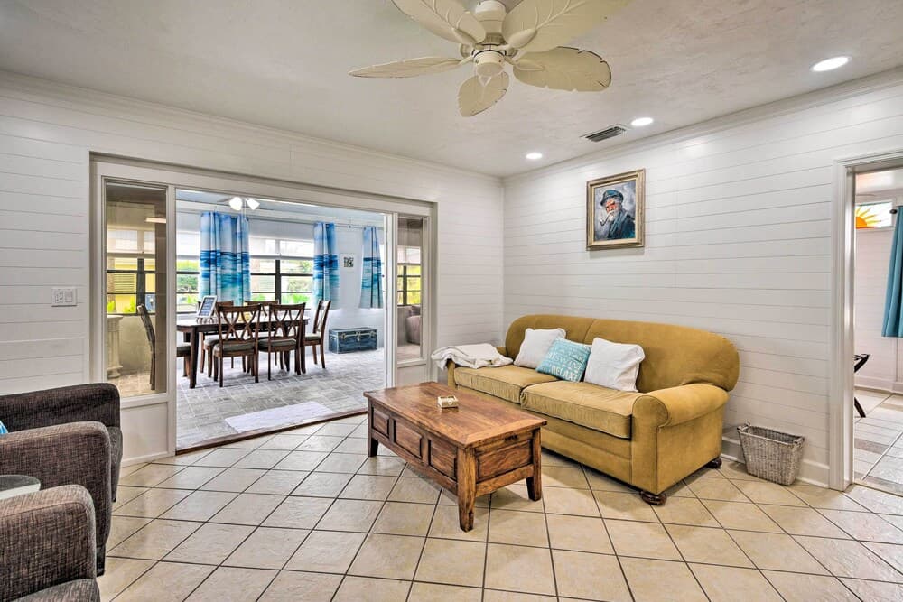 Ormond Beach Retreat w/ Deck - Steps to Ocean!
