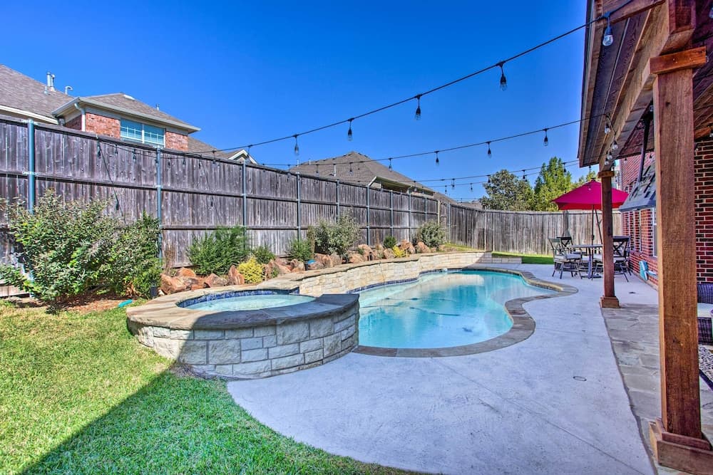 Private Pool & Hot Tub: Spacious Murphy Getaway