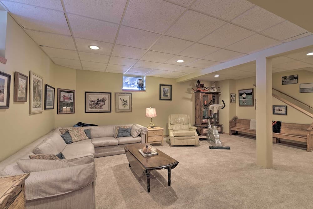 Spacious Angel Fire Cabin < 4 Miles to Resort!