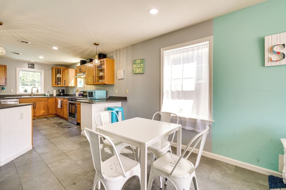 The 1818 Home w/ Porch & Grill - 1 Mi to Beach!