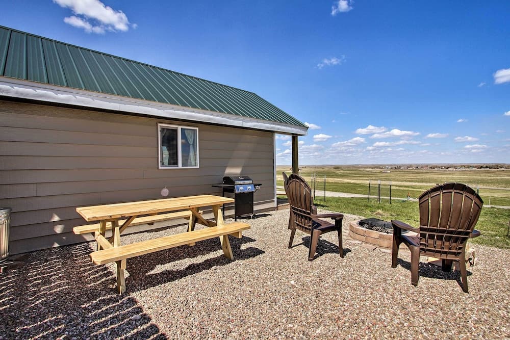 Pano Views! Custom Cabin on Rocky Mountain Front