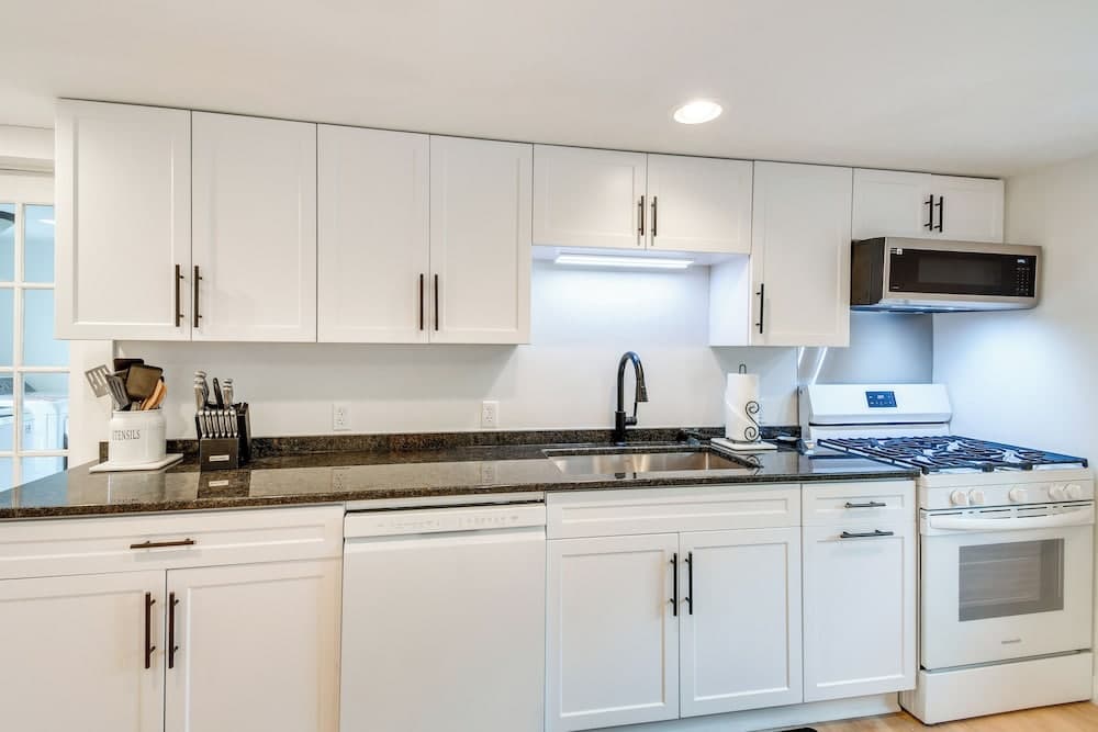 Getaway in Sodus Point w/ Private Yard