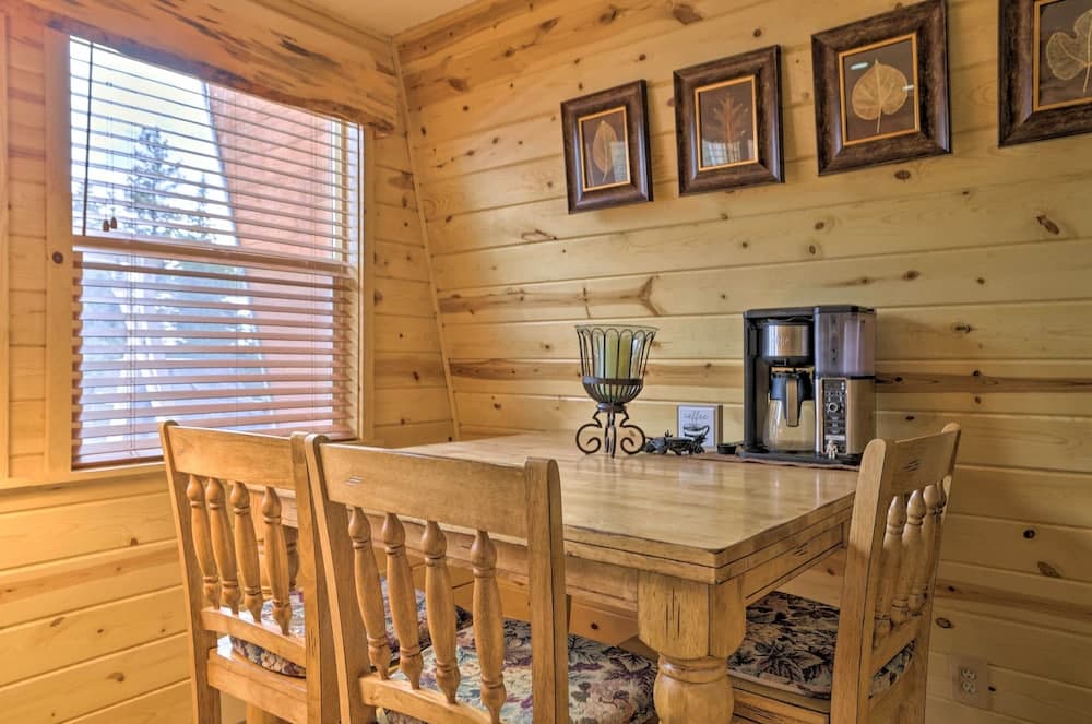 Duck Creek Village Cabin: Ski, Hike & Fish!