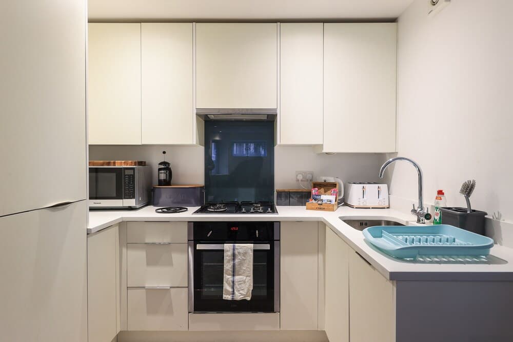 Superb Spacious2BedApartCloseToPlayhouse