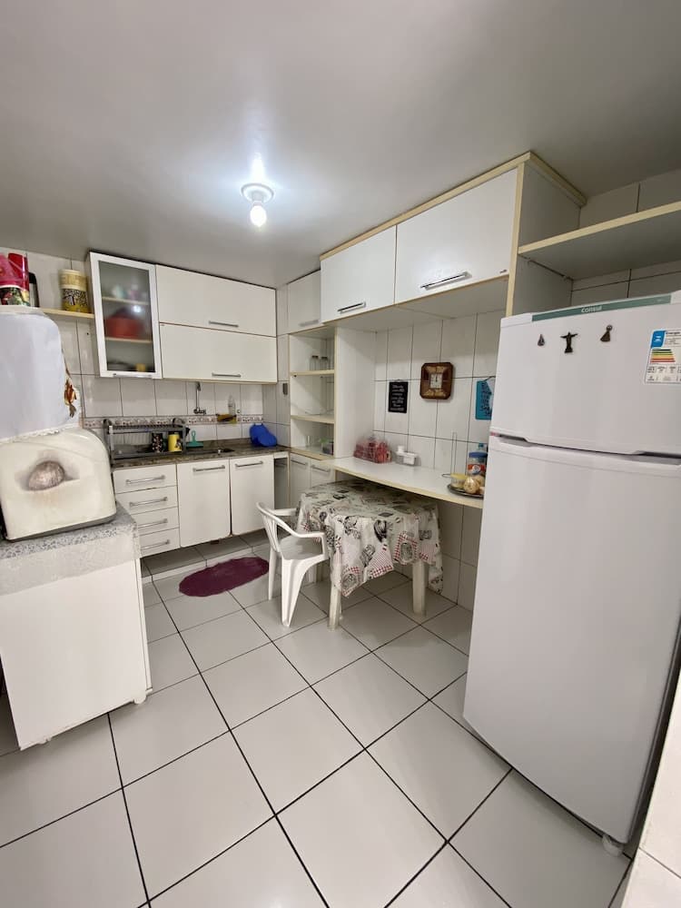 3 quartos a 2 quadras da Praia