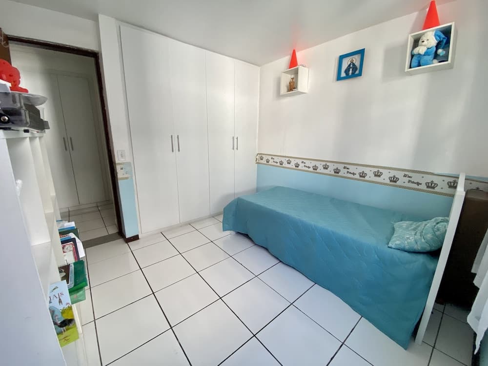 3 quartos a 2 quadras da Praia