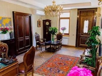 Royal Antique Boutique Hotel