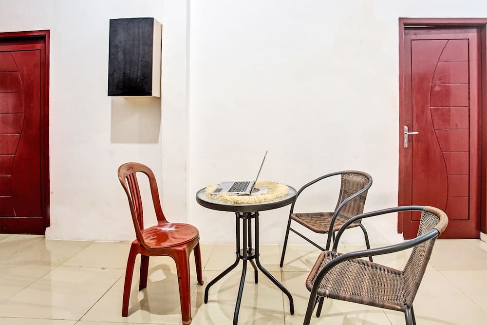 OYO LIFE 92034 Jay Homestay Syariah