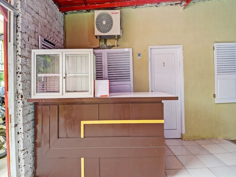 OYO 92206 Maharani Guest House Syariah