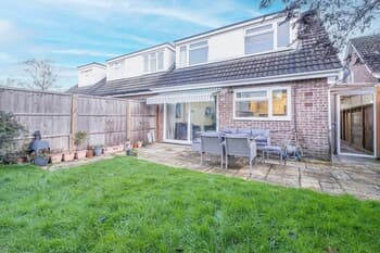 Serviced 4 Bdrm 2 bath house Maidenhead