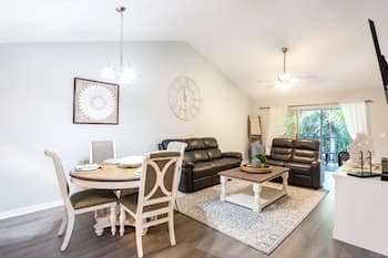 Vencia Vacation Rental