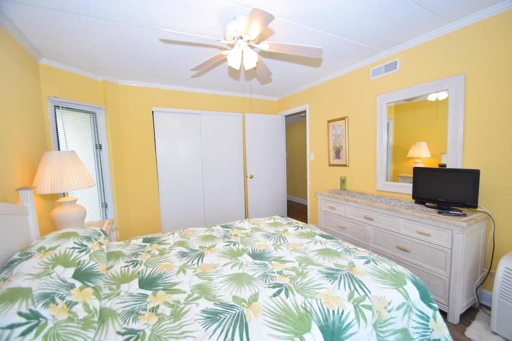 Salty Sands I 101 3 Bedroom Home