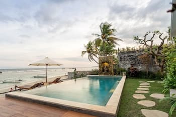 Utama Beach Villas Candidasa