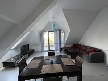 Stunning 2-bed Apartment in sea Resort Varna